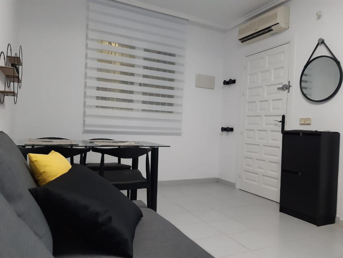 Lovely Apart 3 Minutes To The Beach Torrevieja Extérieur photo
